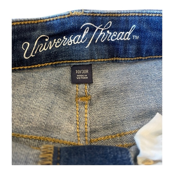 Universal Thread High Rise Midi Shorts - Picture 3 of 6